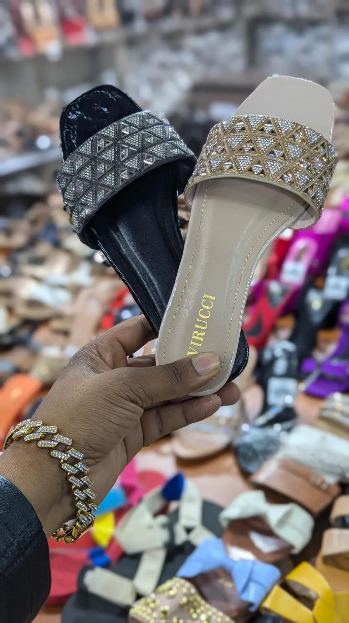 Open shoes