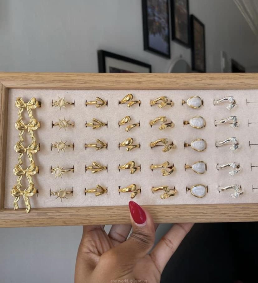 Ear rings