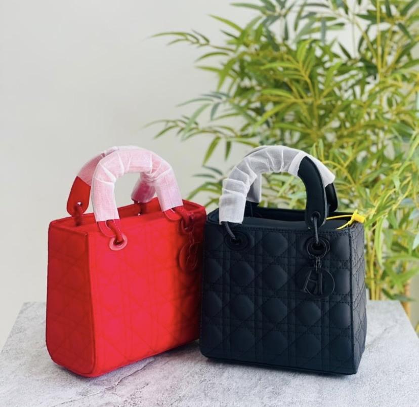 Hand bags