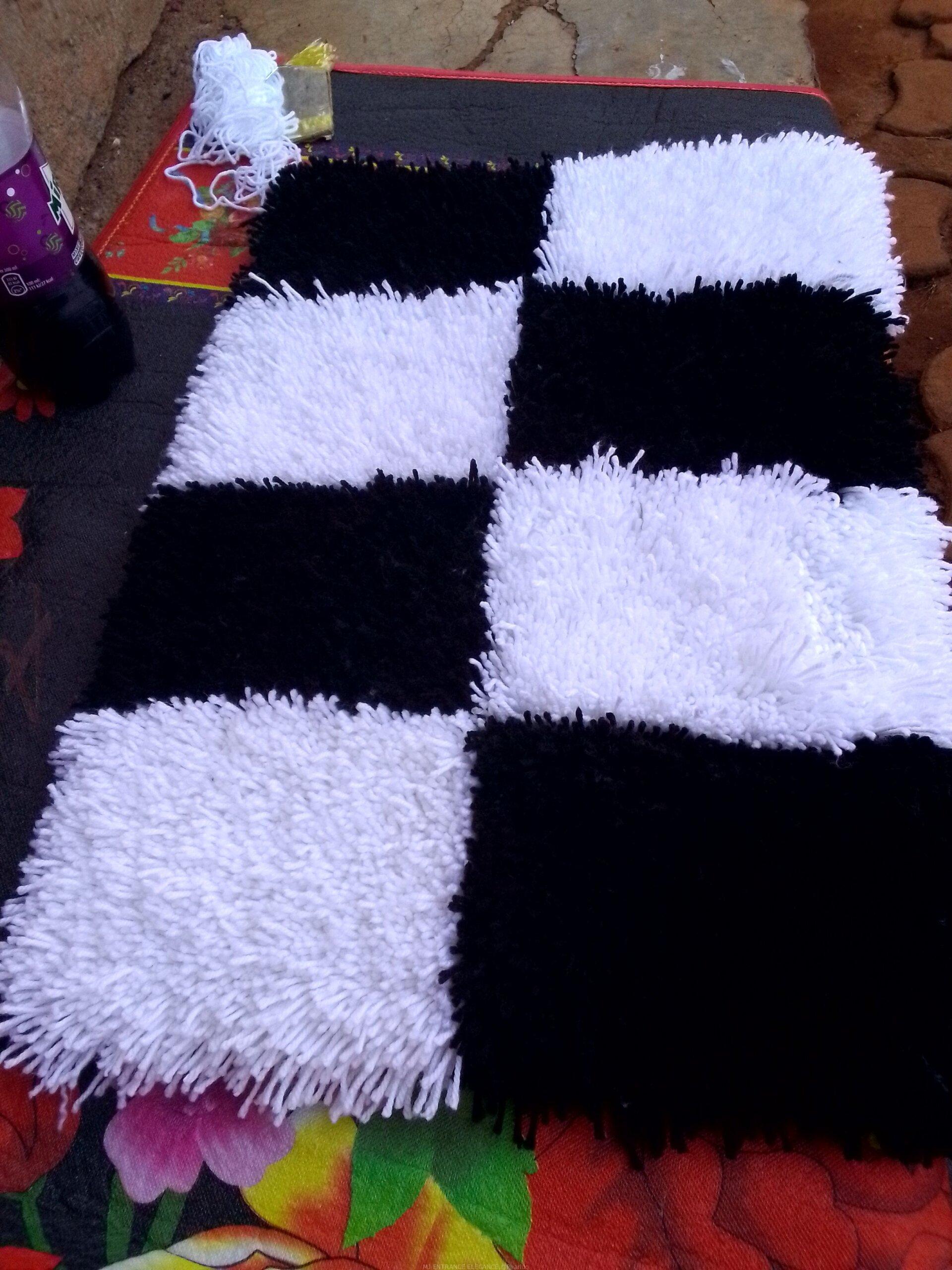 INTERIOR WOOLEN MATS