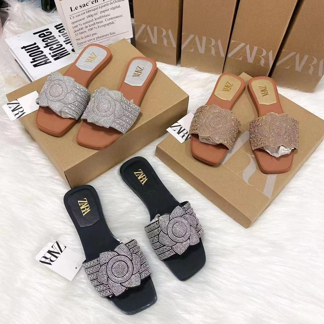 Ladies shoes