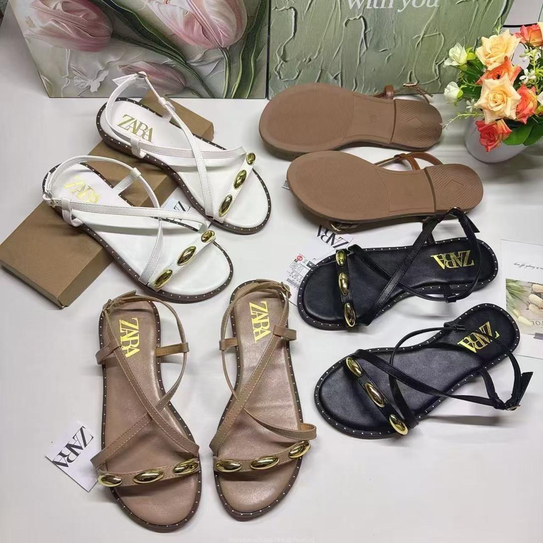Ladies shoes