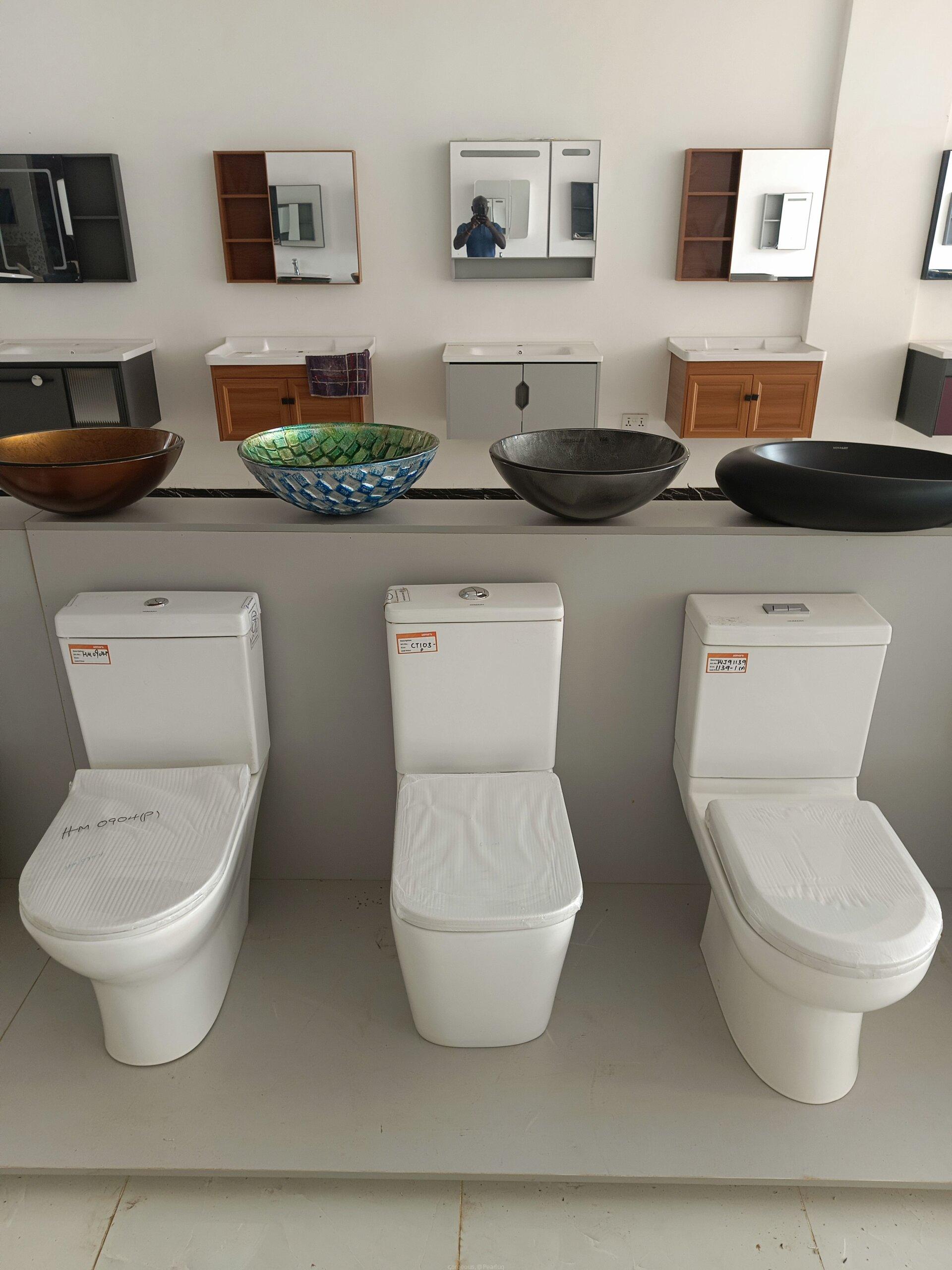 Homart toilets