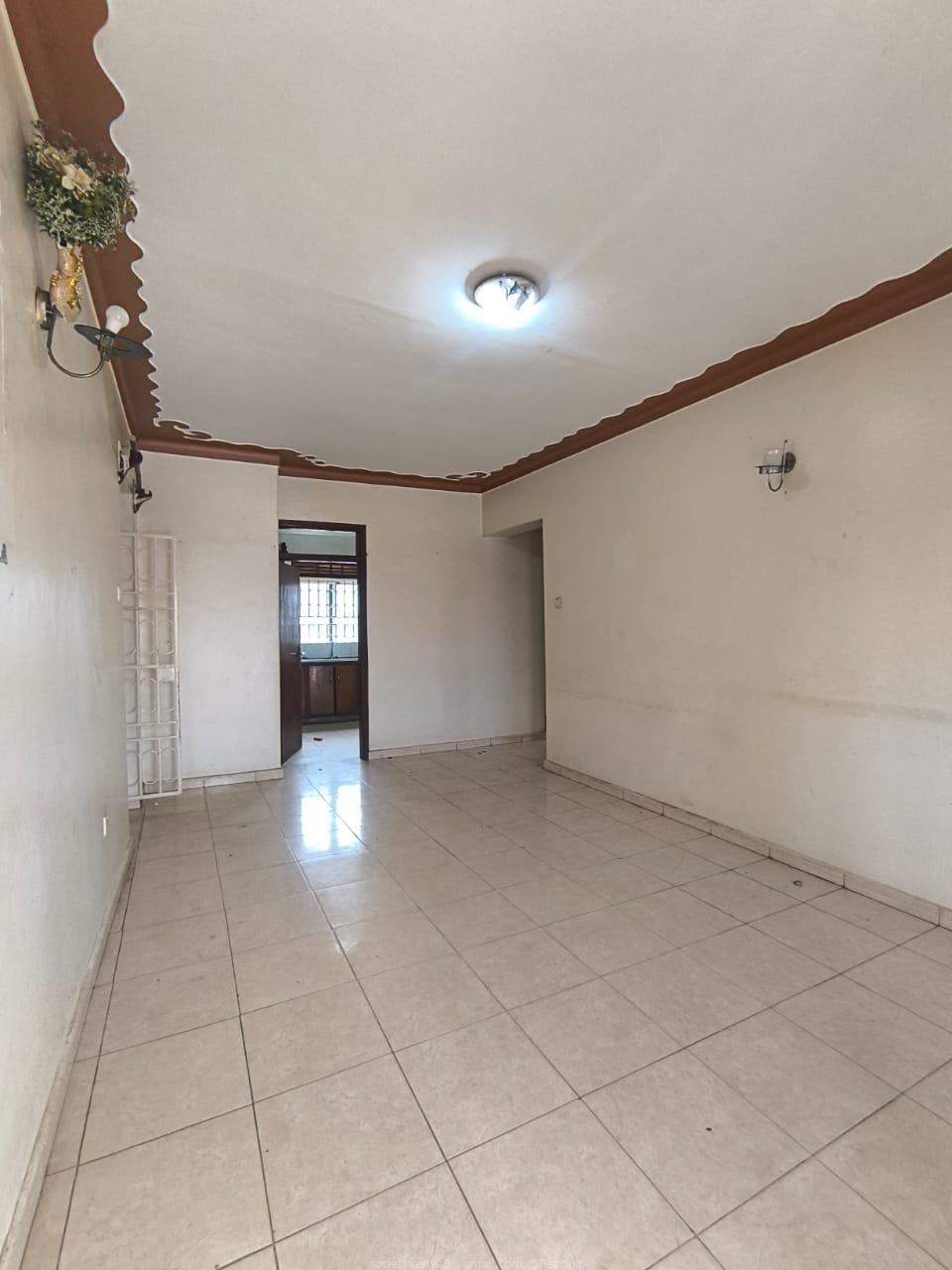 Flat to Rent in Najjanankumbi zone 11, Stella stage opposite NYODO Club Entebbe Road