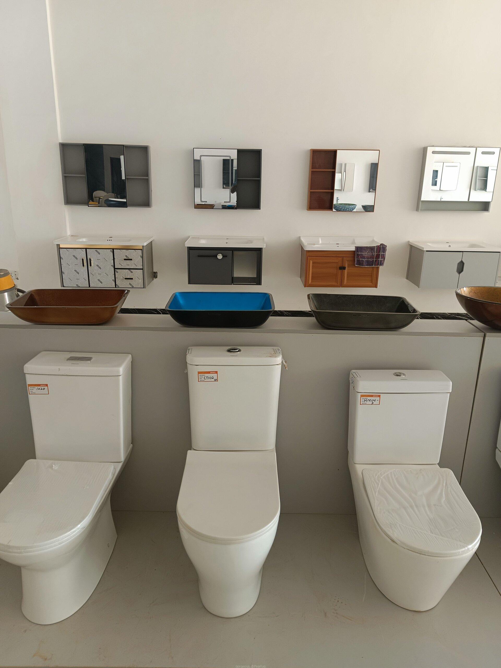 Homart toilets