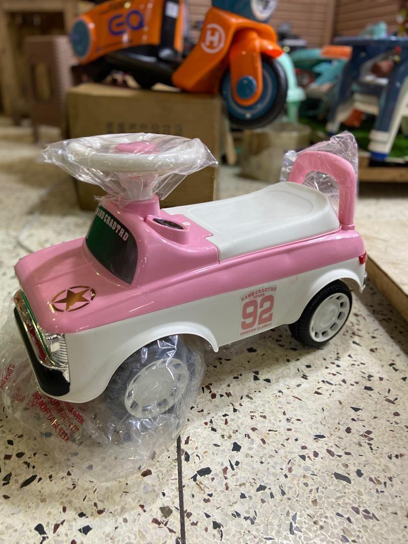 Kids swim cars