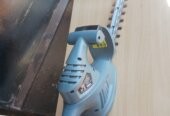 Electric fence trimmer