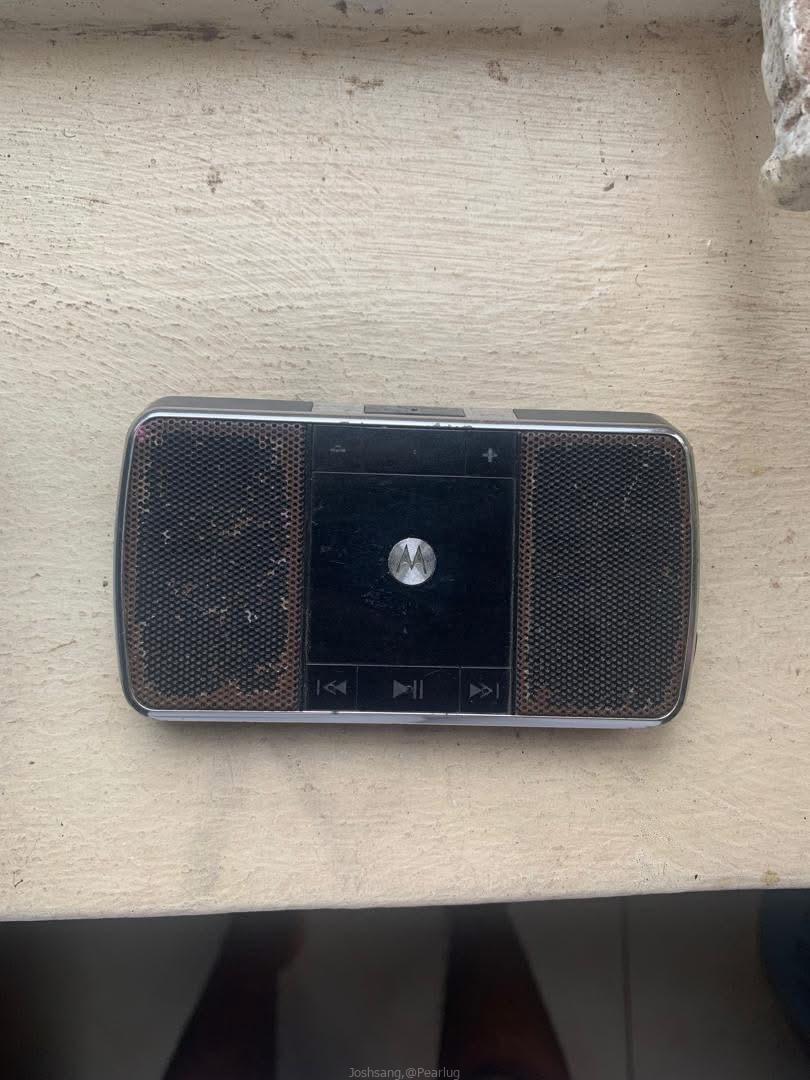 Motorola EQ5 Bluetooth speaker