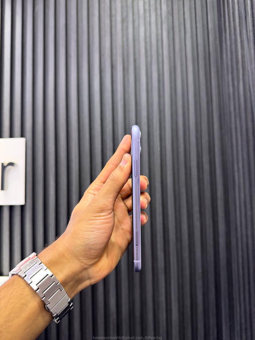 iPhone 11