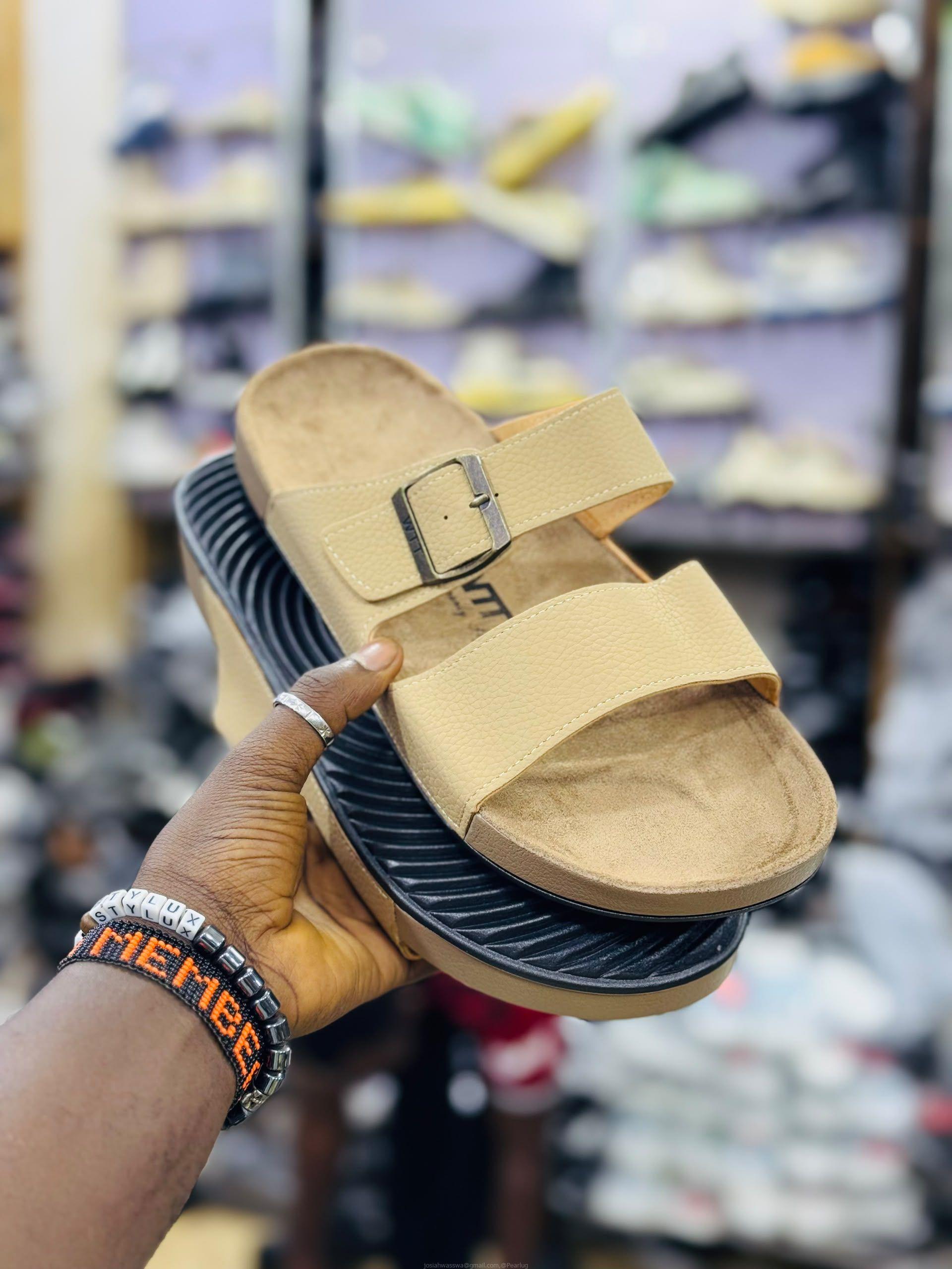 Shoe