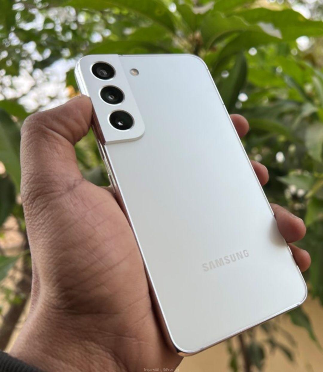 SAMSUNG 22