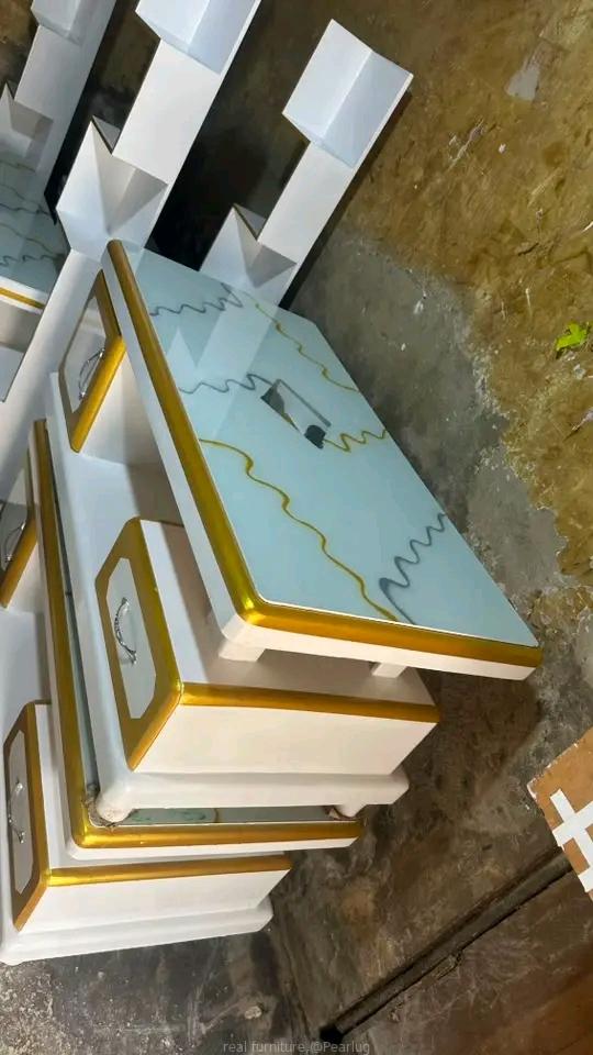 Center tables