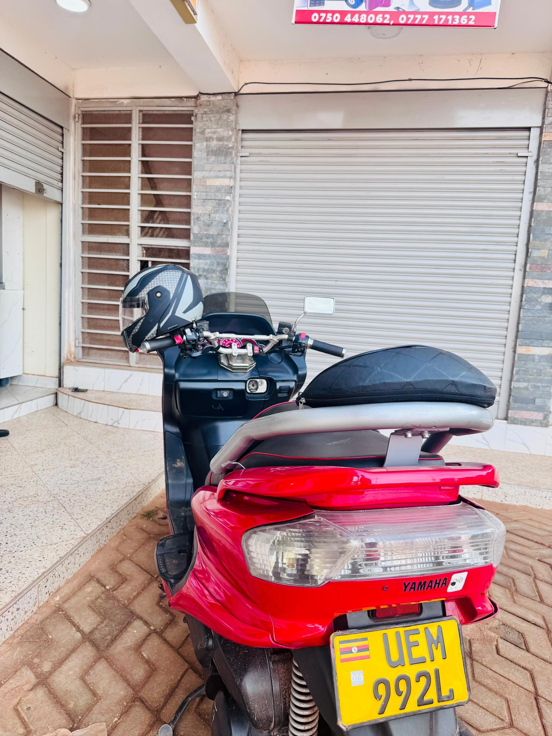 YAMAHA MAJESTY 250cc