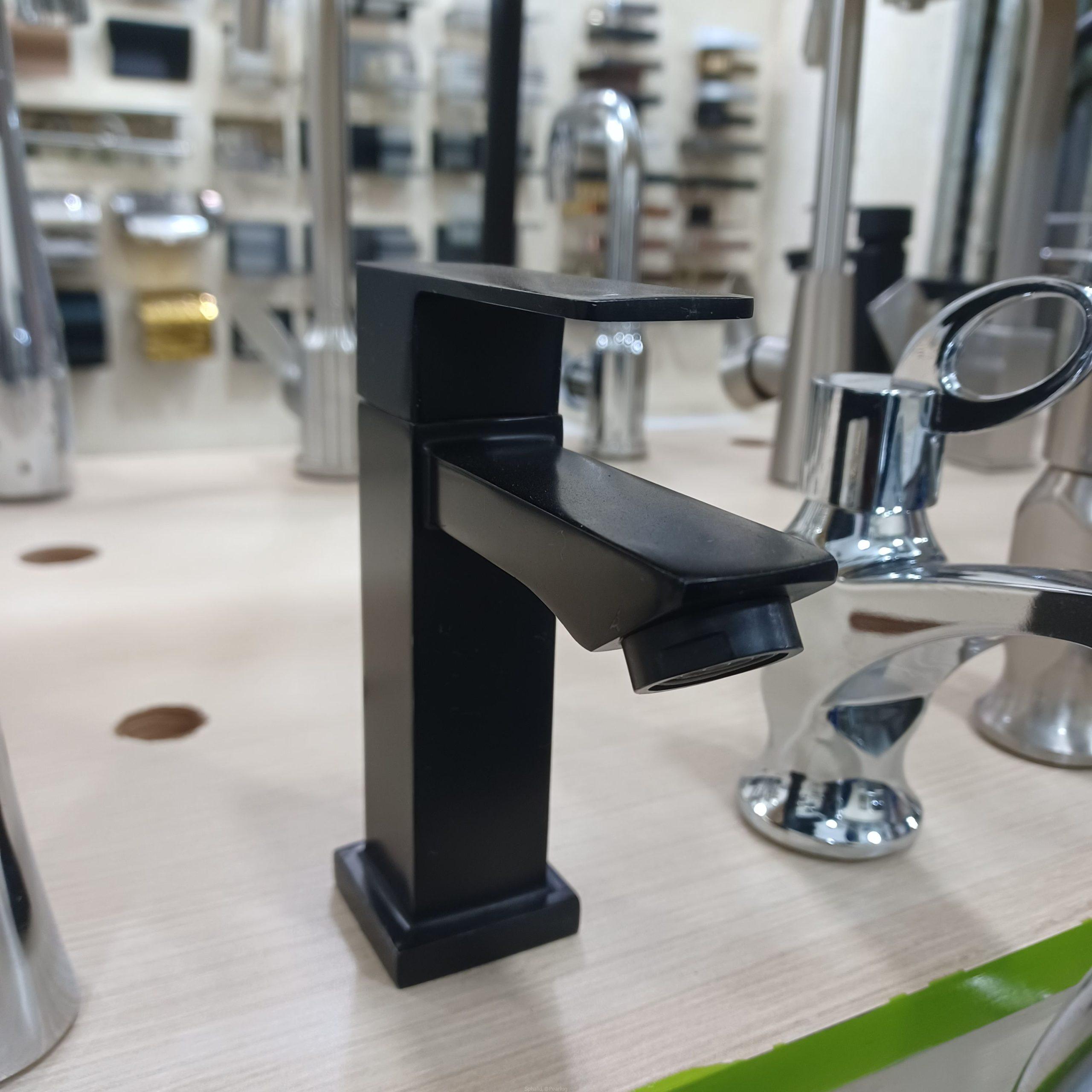 Black single lever basin tap