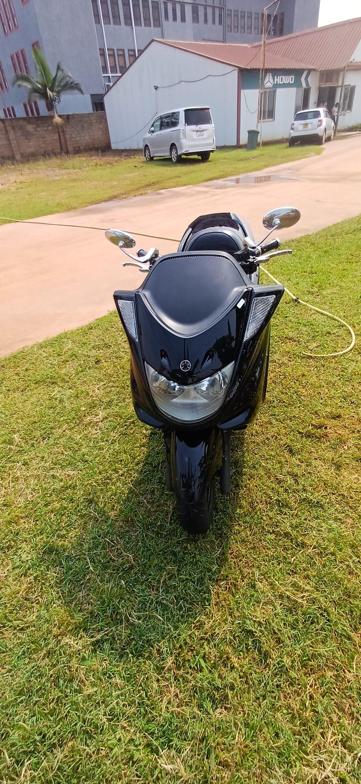 Yamaha majesty 250cc