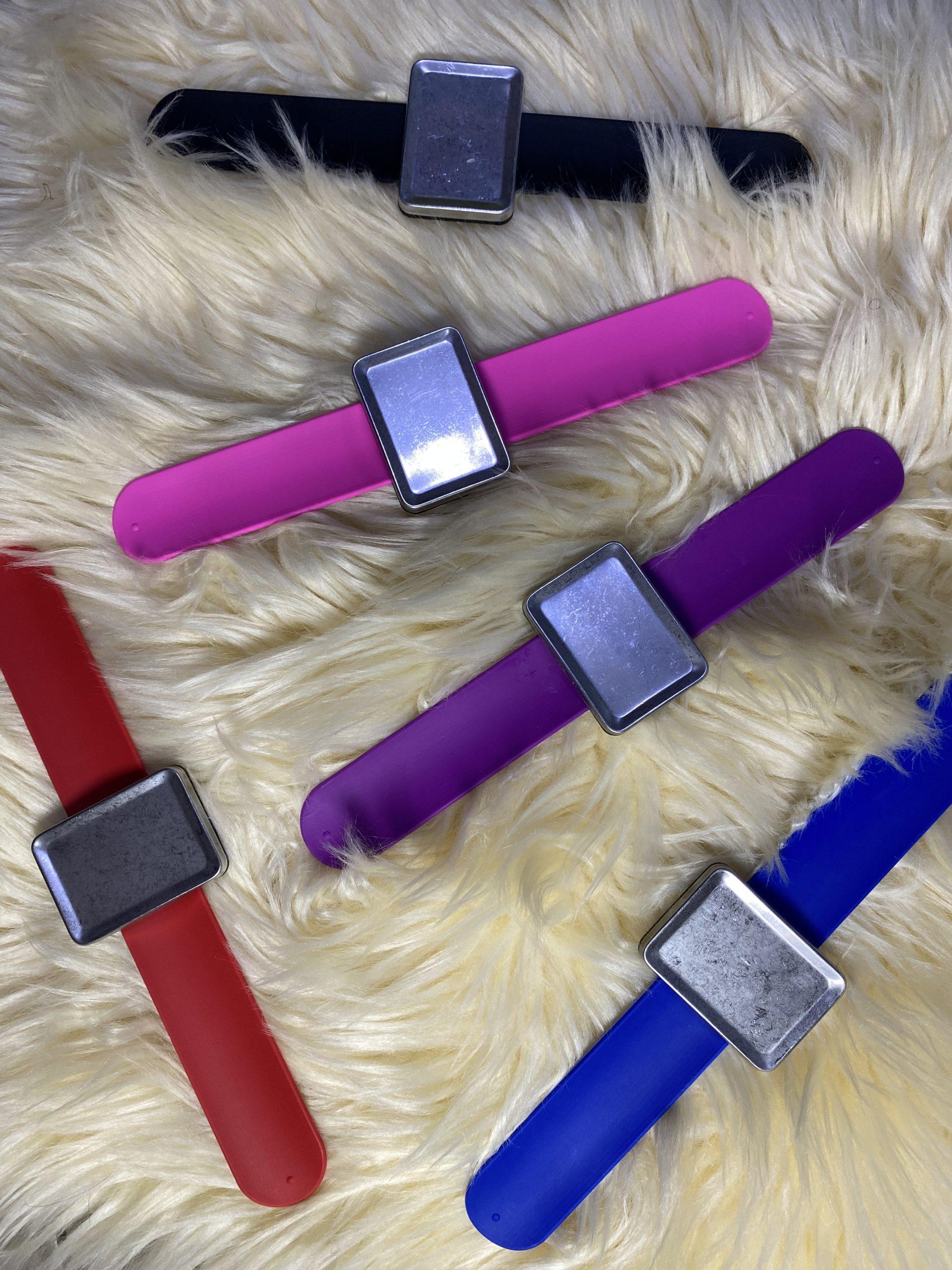 Gel and styling pin wrist band