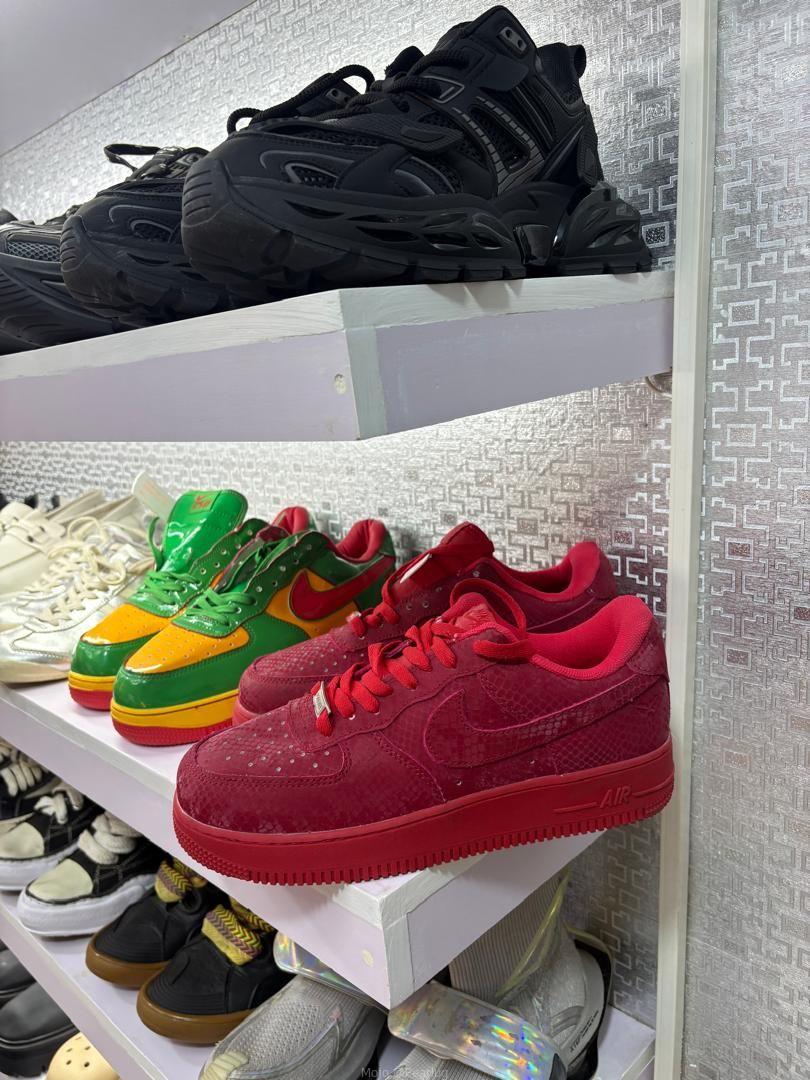 Shoe