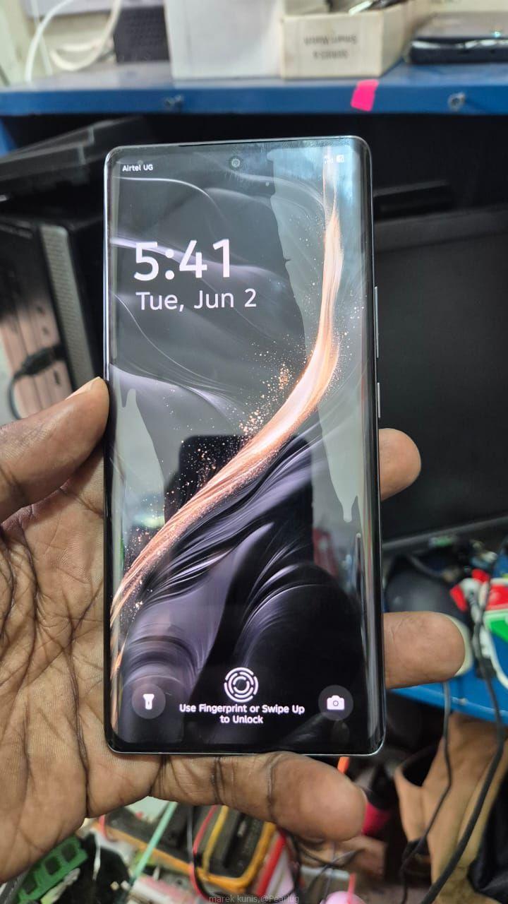 Camon 30s