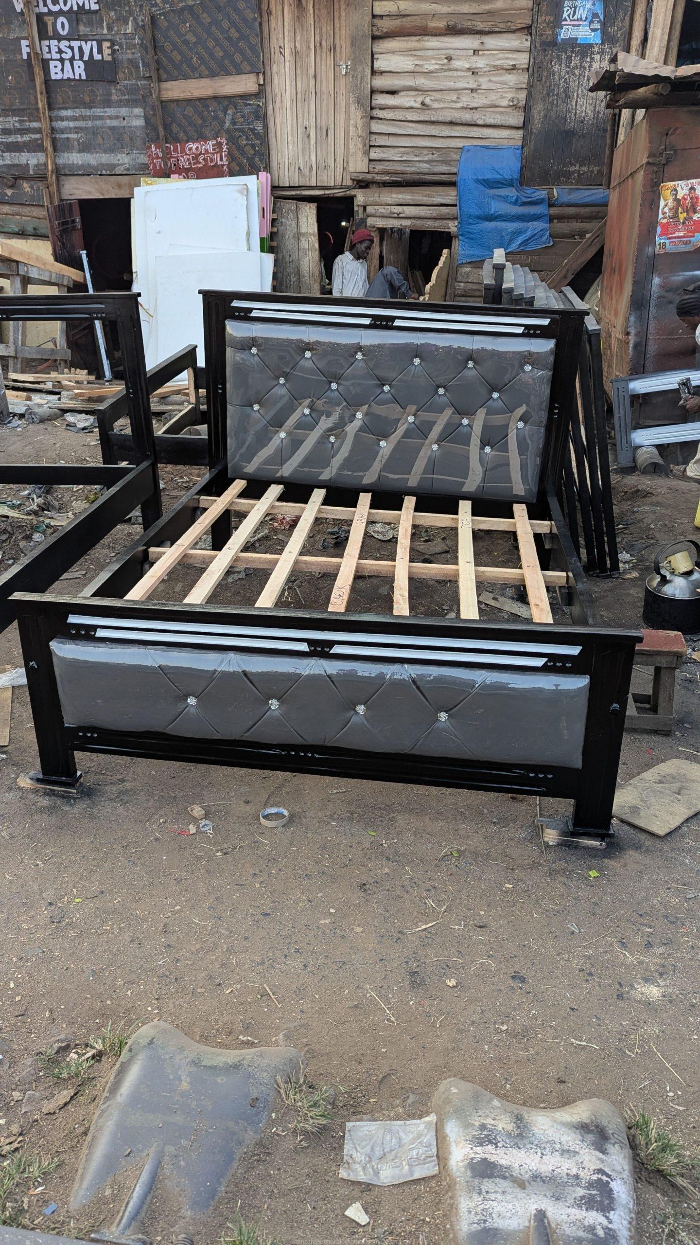 Leather bed grey