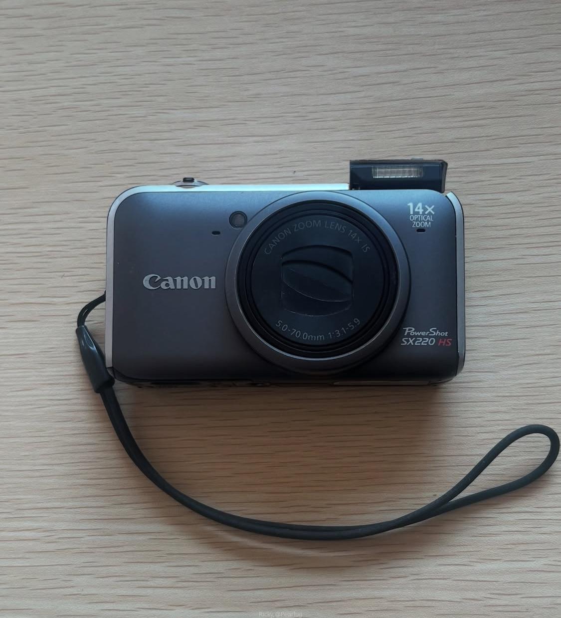 Canon PowerShot sx220