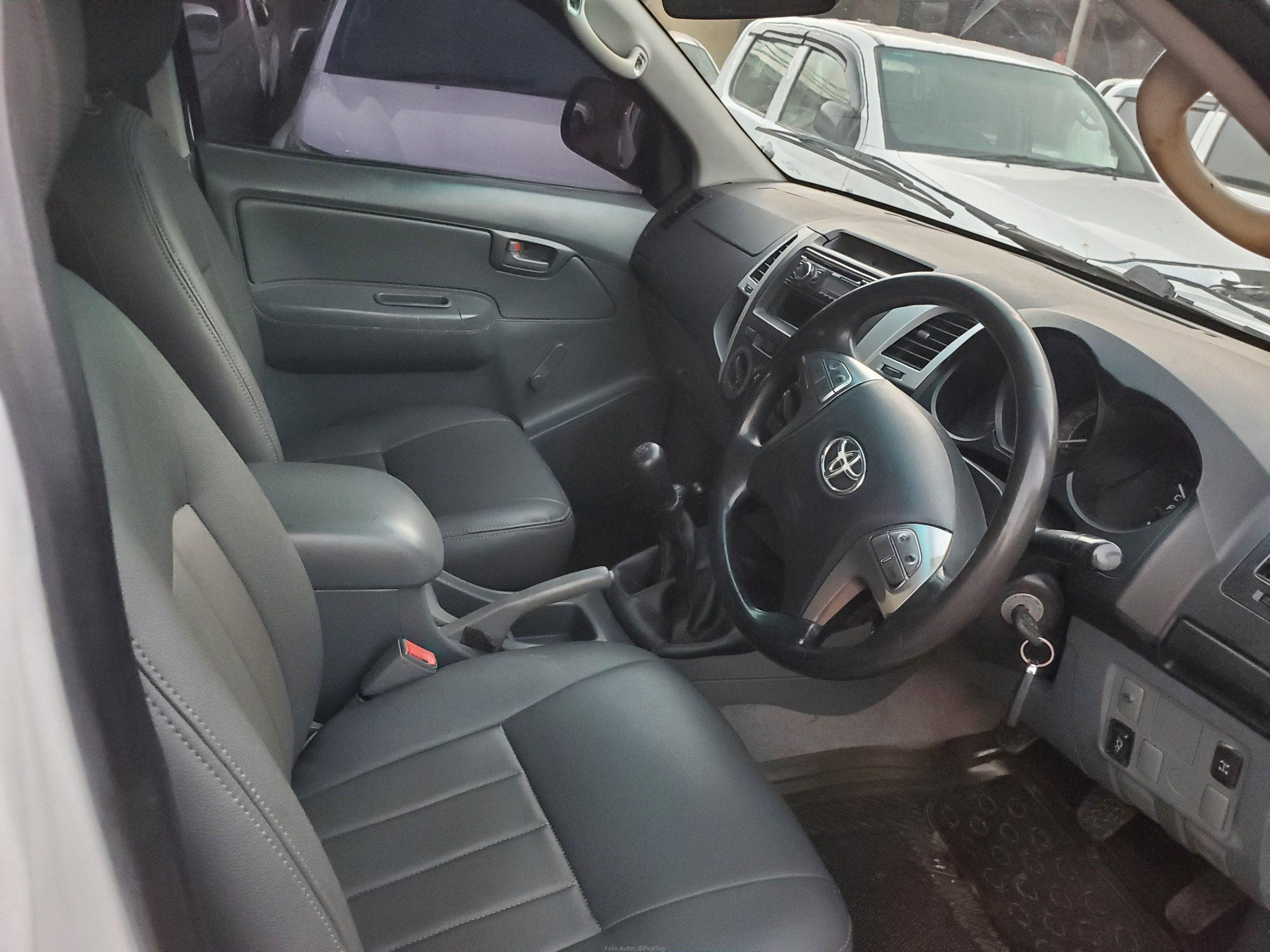 Hillux Manual 2KD engine 2.5cc