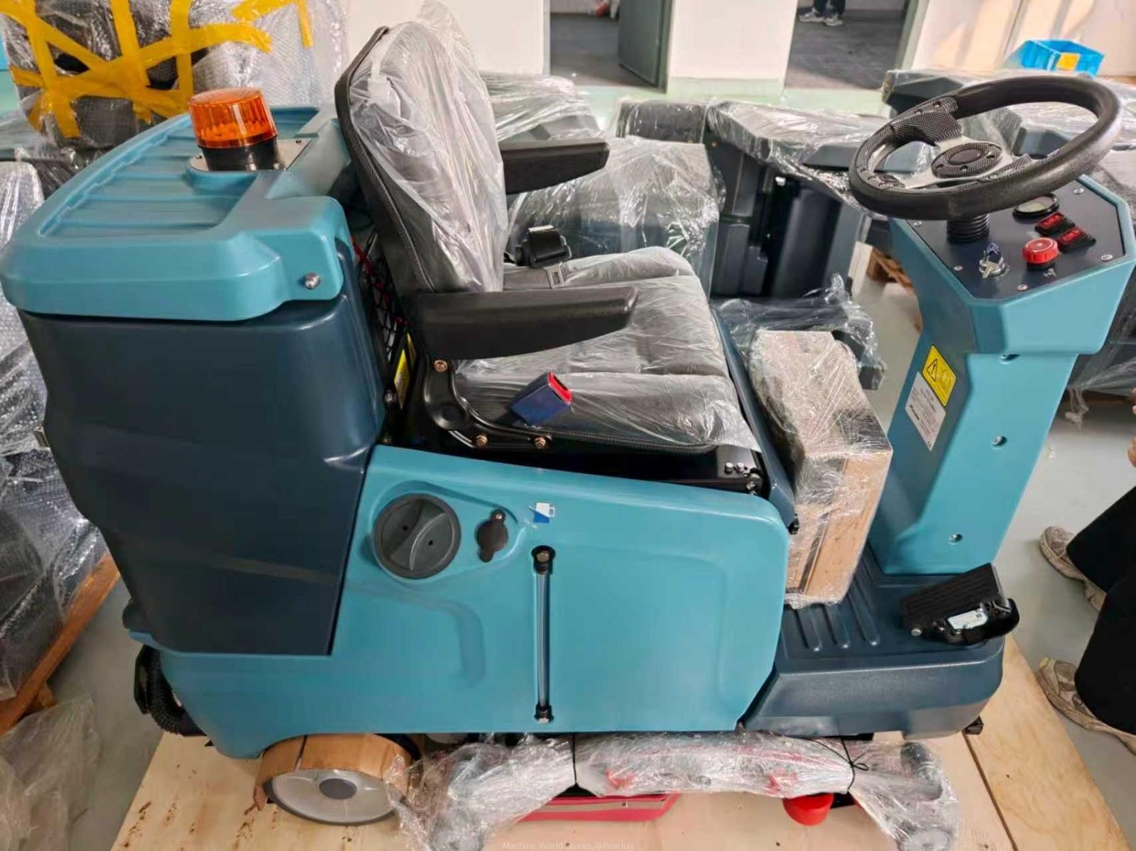 Ride on Floor Scrubber