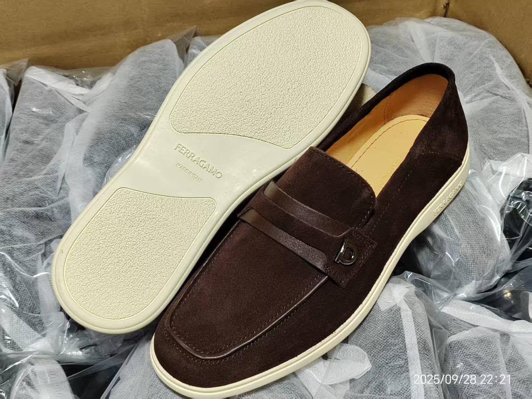 Ferragamo suede Classic premium authentic Men’s moccasins