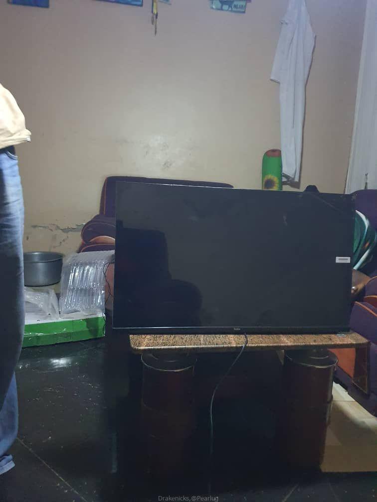 Television set