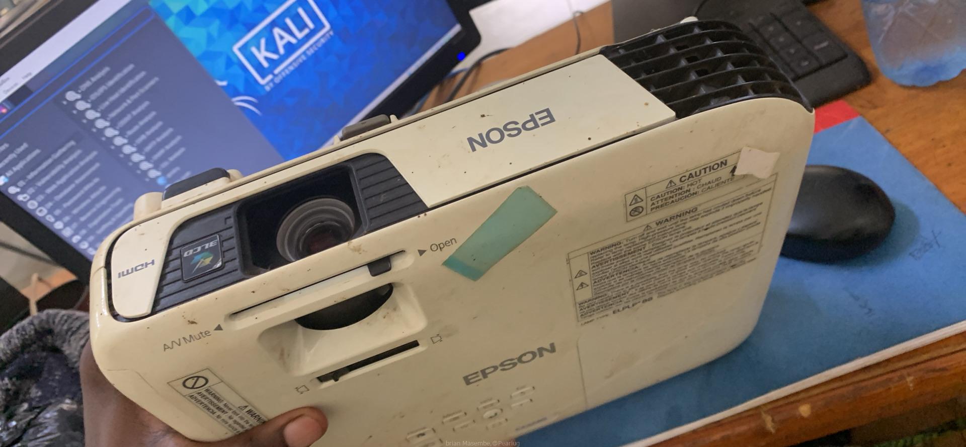 EPSON PROJECTOR EX3240