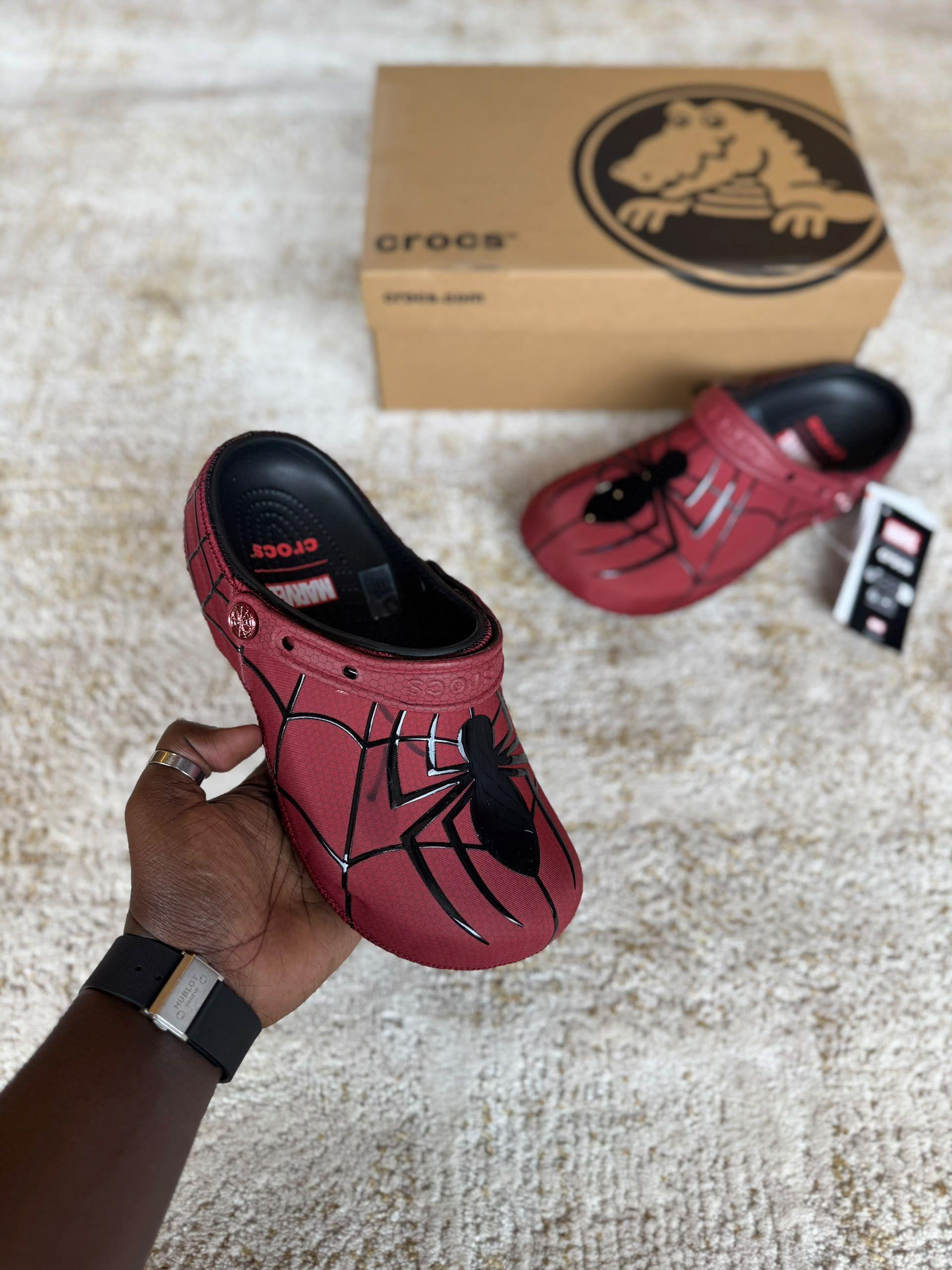 Spiderman croc