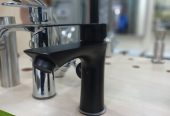 Black single lever basin tap