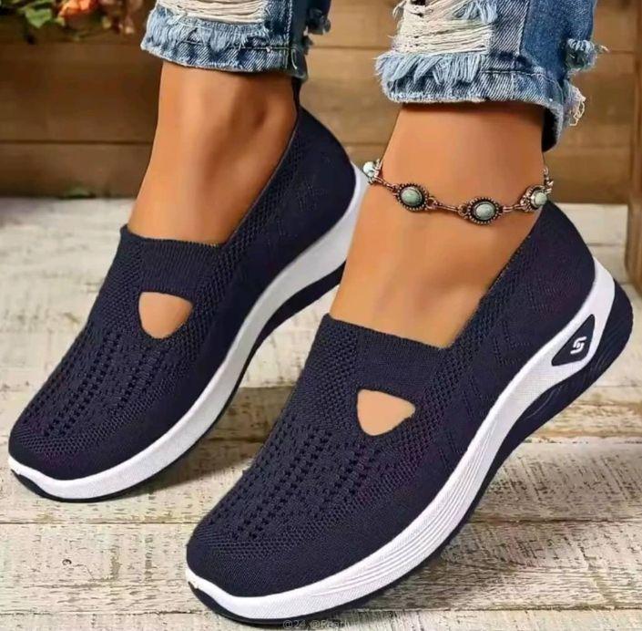 Women’s comfert slip_on sneakers