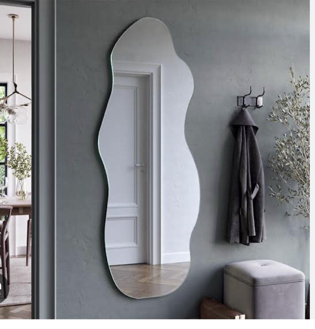Mirros and shower cabines