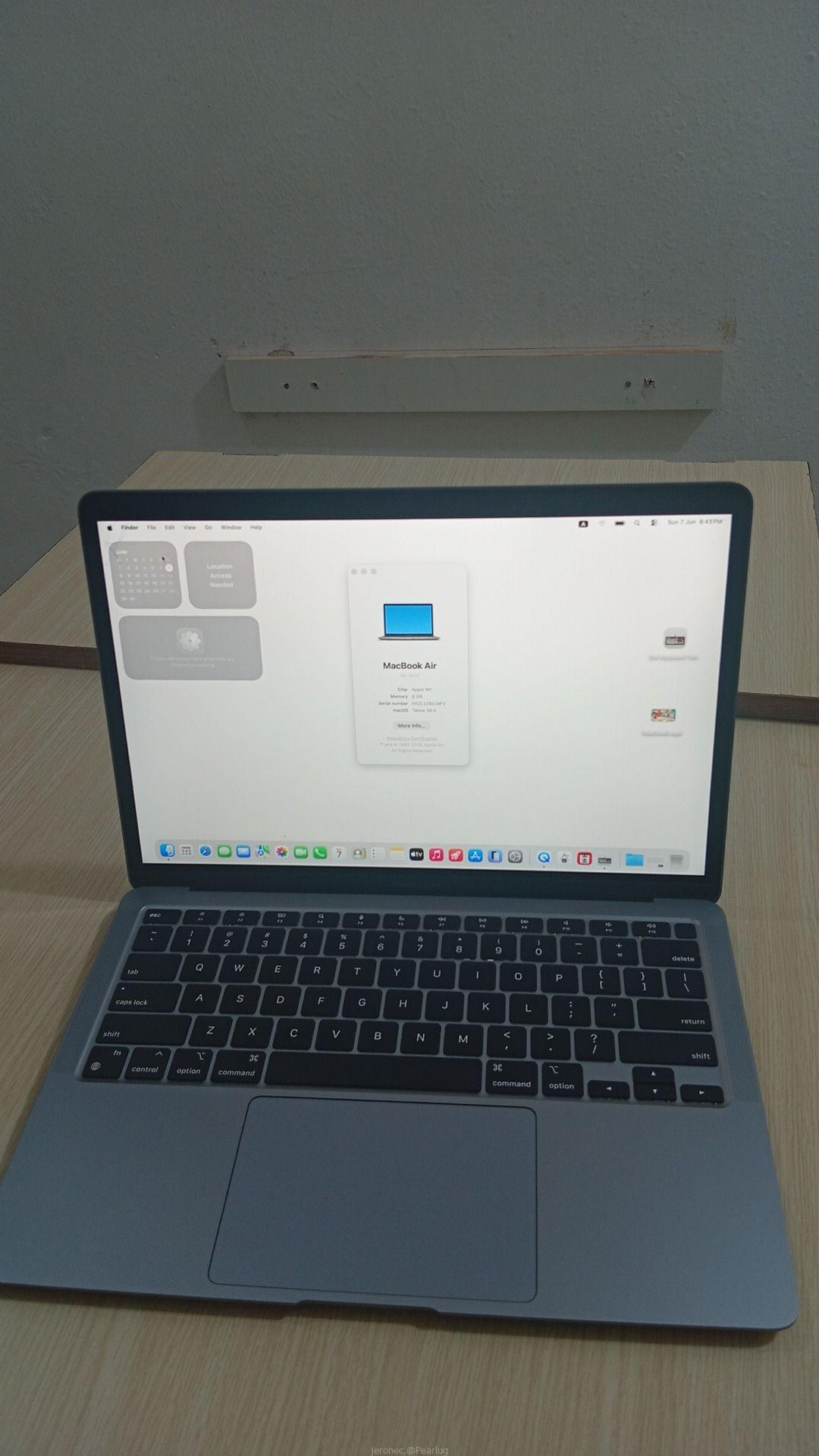 M1 Mac book air 8gb 256ssd