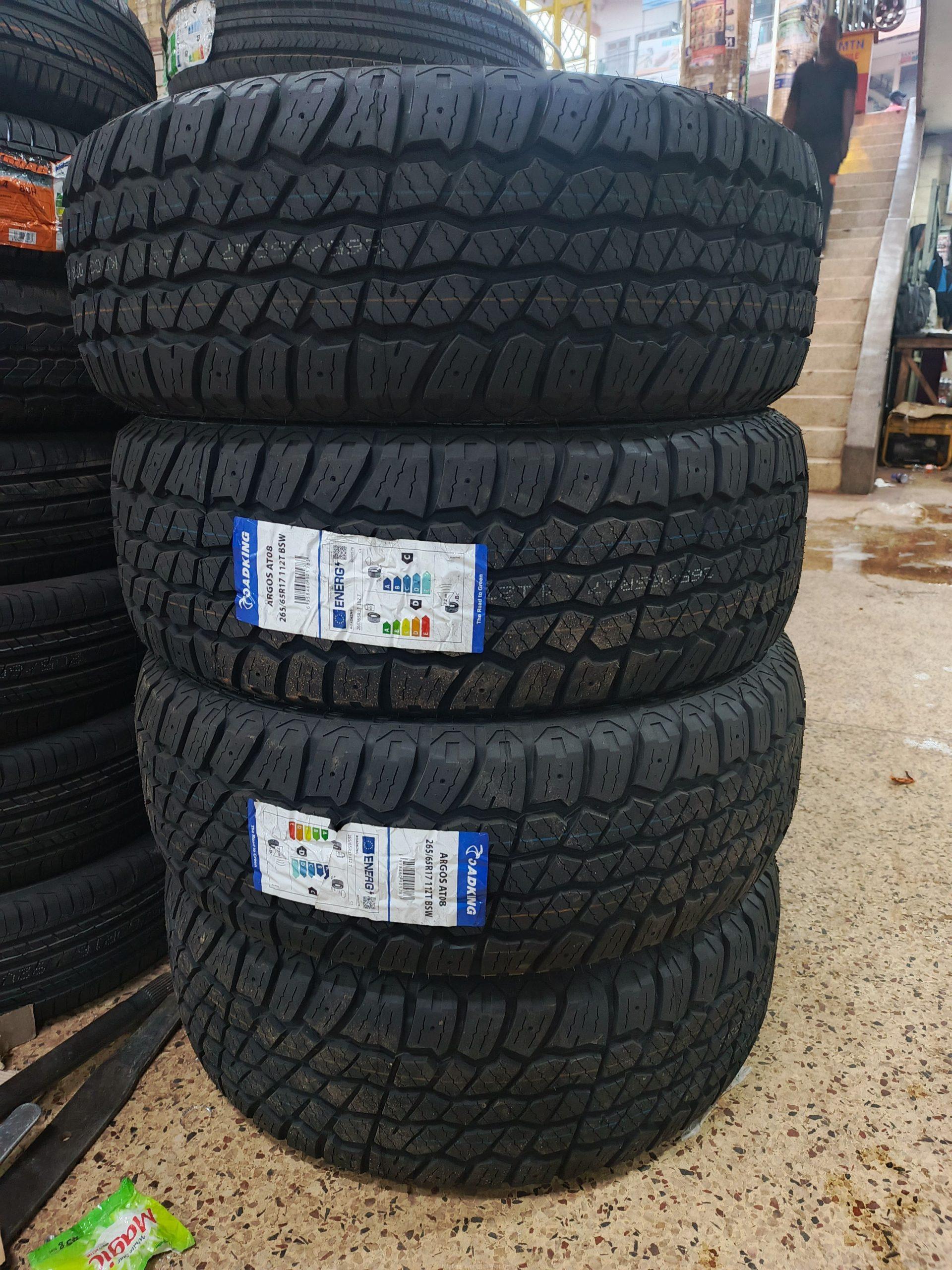 265/65R17 ROAD KING
