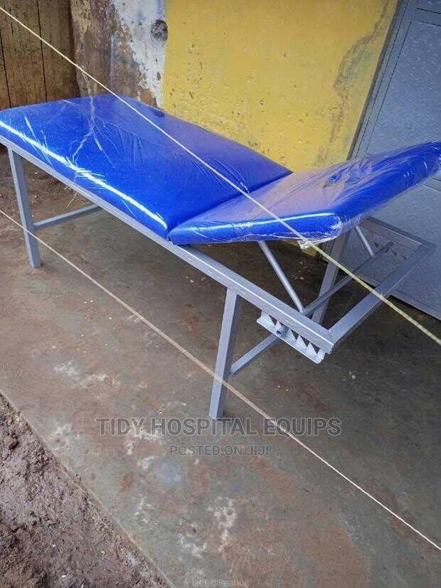 Massage bed