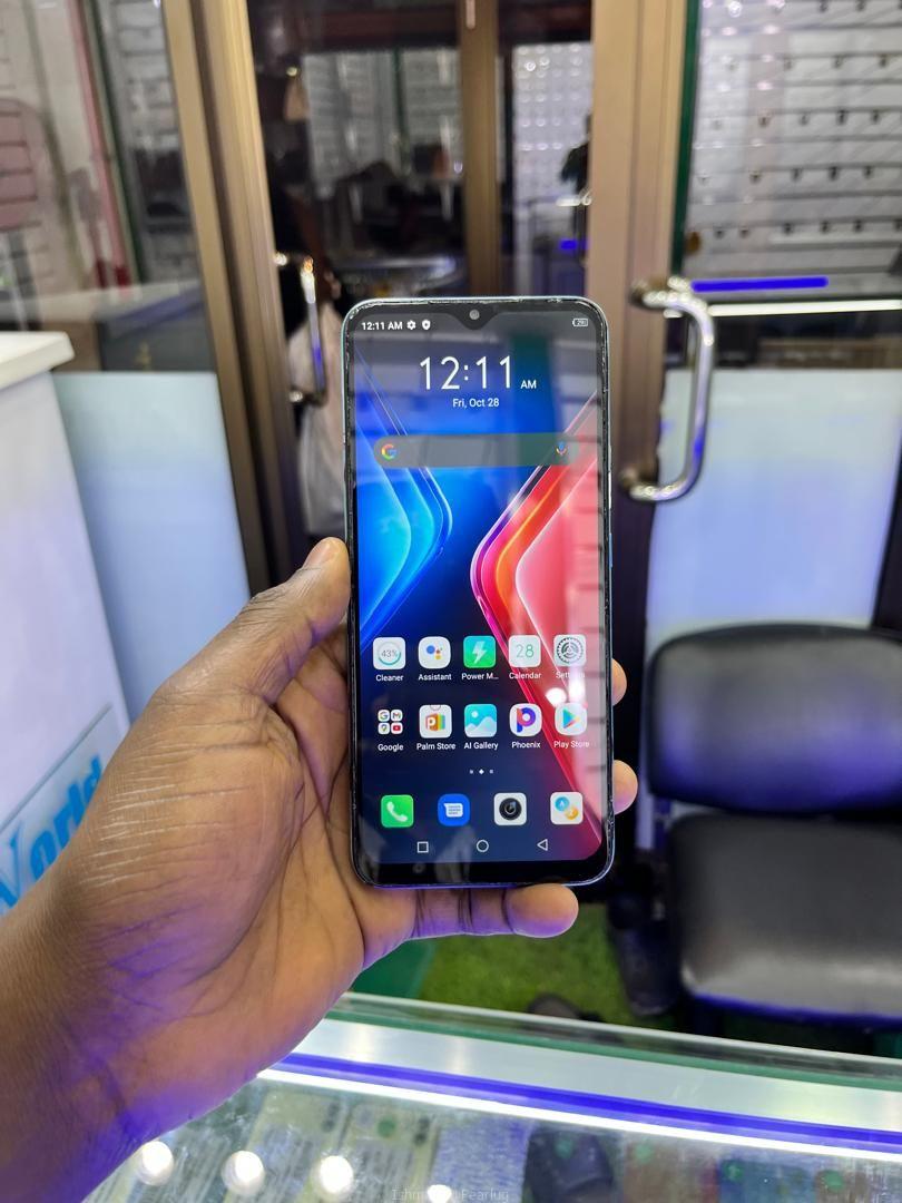 Infinix hot 11 play 64gb