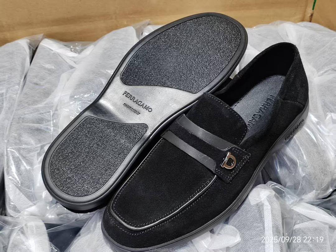 Ferragamo suede Classic premium authentic Men’s moccasins