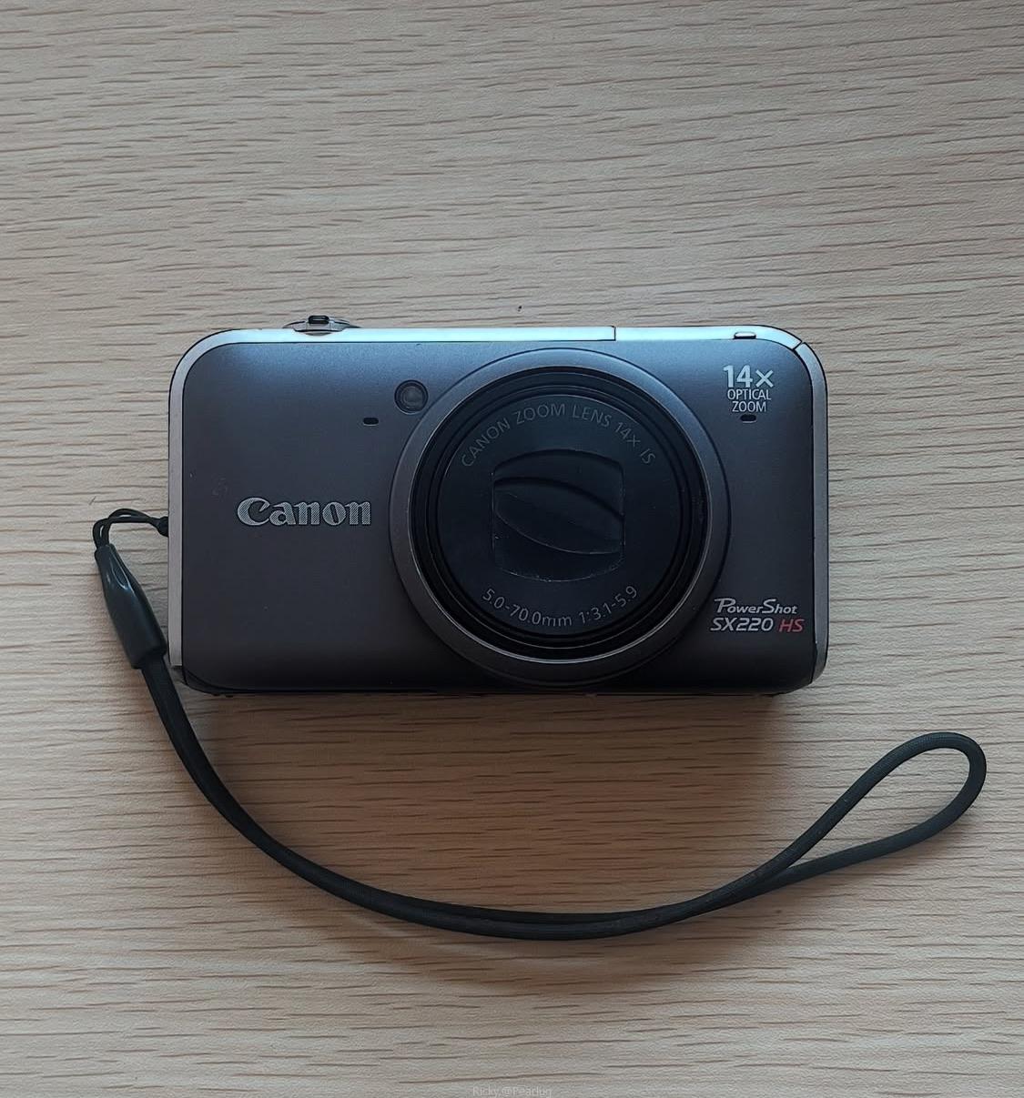 Canon PowerShot sx220