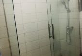Mirros and shower cabines