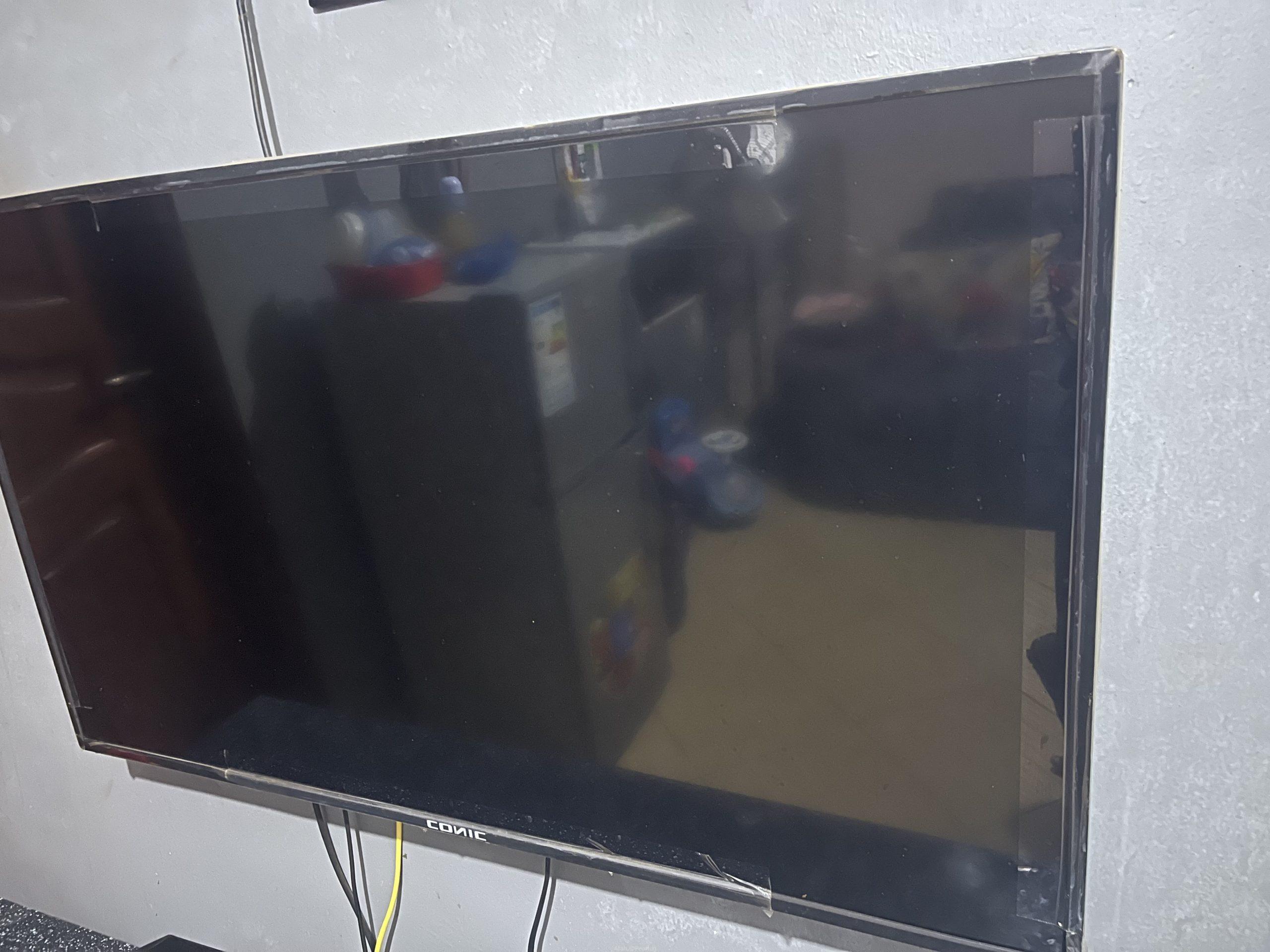 Conic 43inch Smart TV