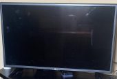 32 Inch LG Flat Screen TV