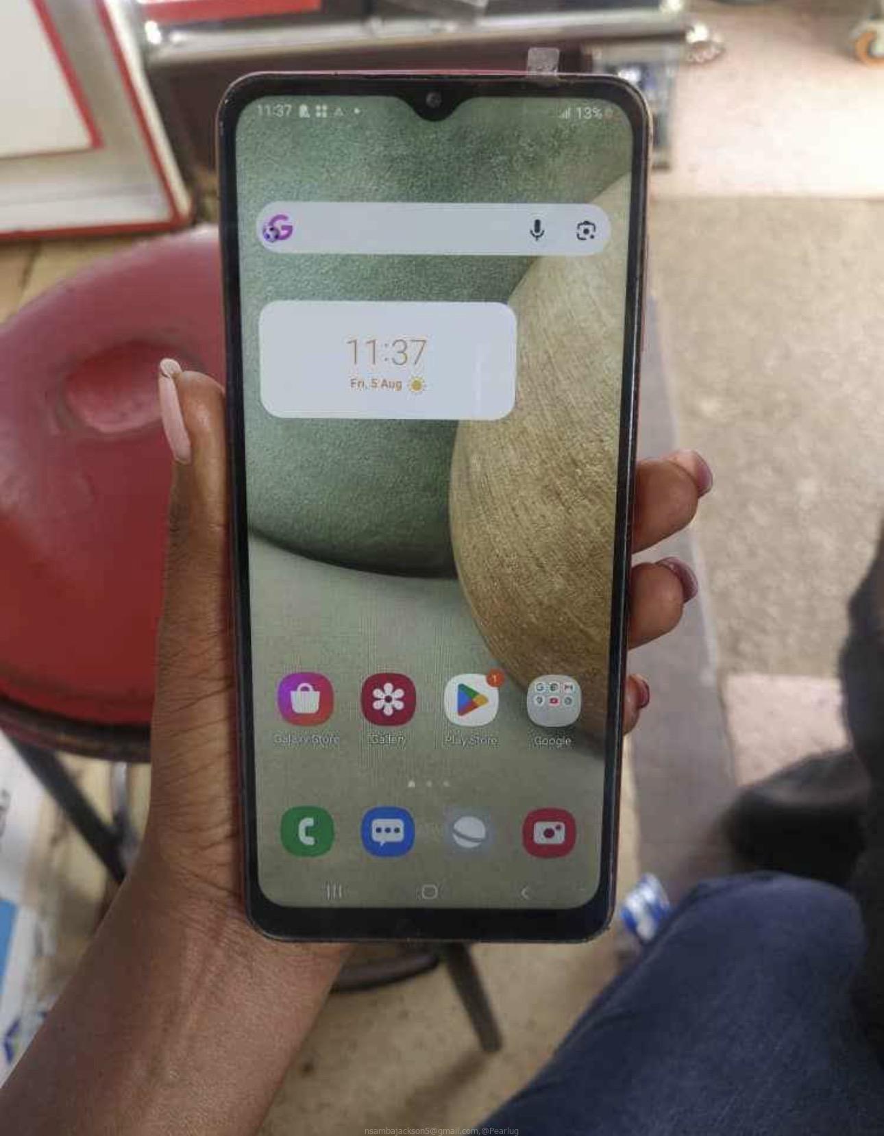 Samsung Galaxy A12