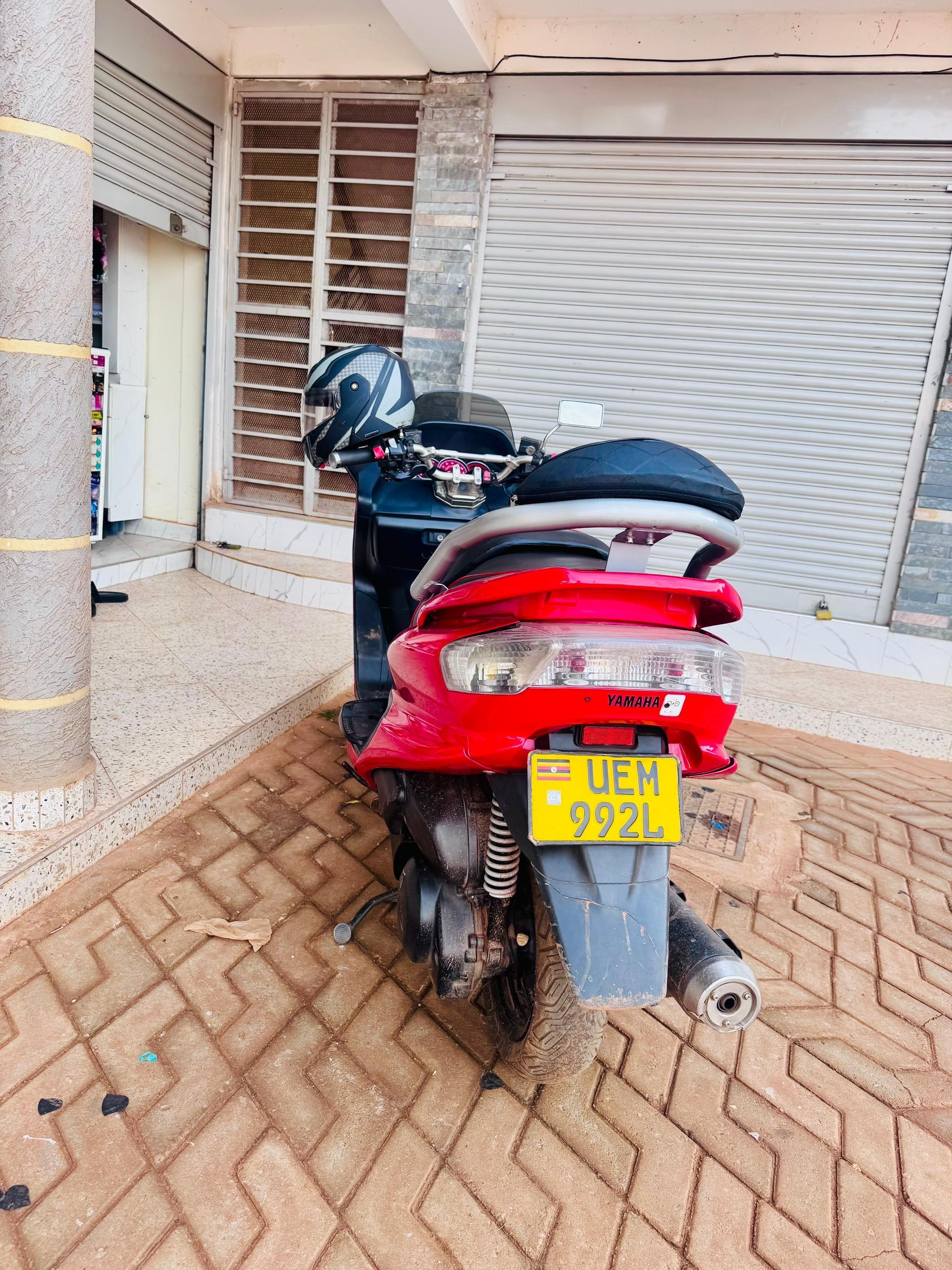 YAMAHA MAJESTY 250cc
