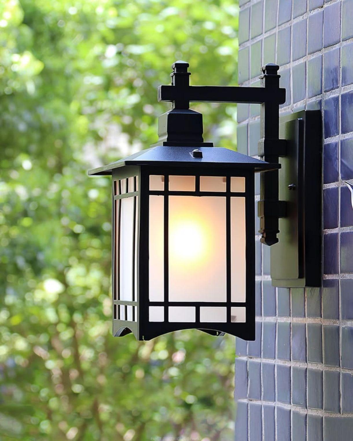 Executive out door wall light