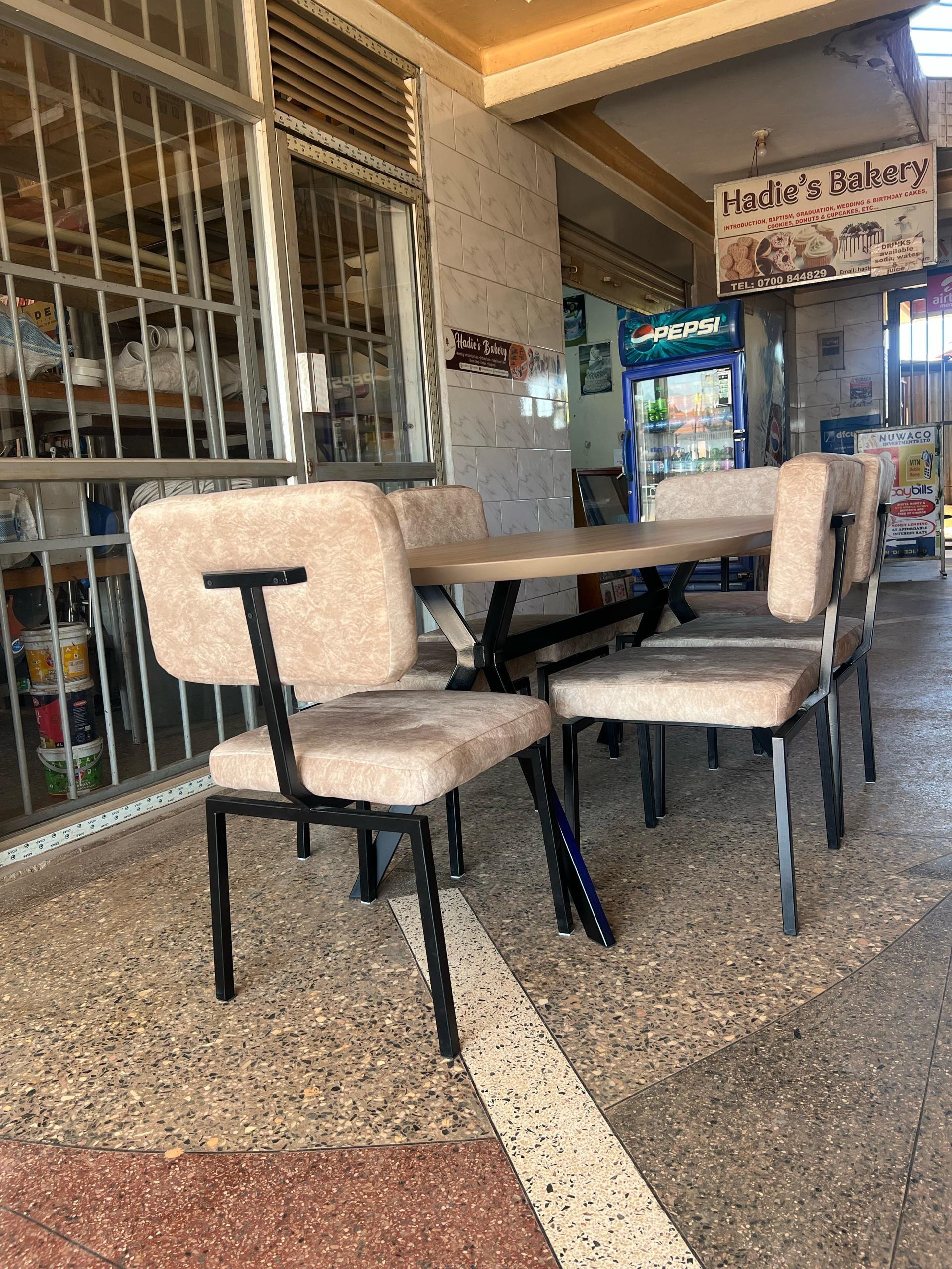 Dinning table 6seater