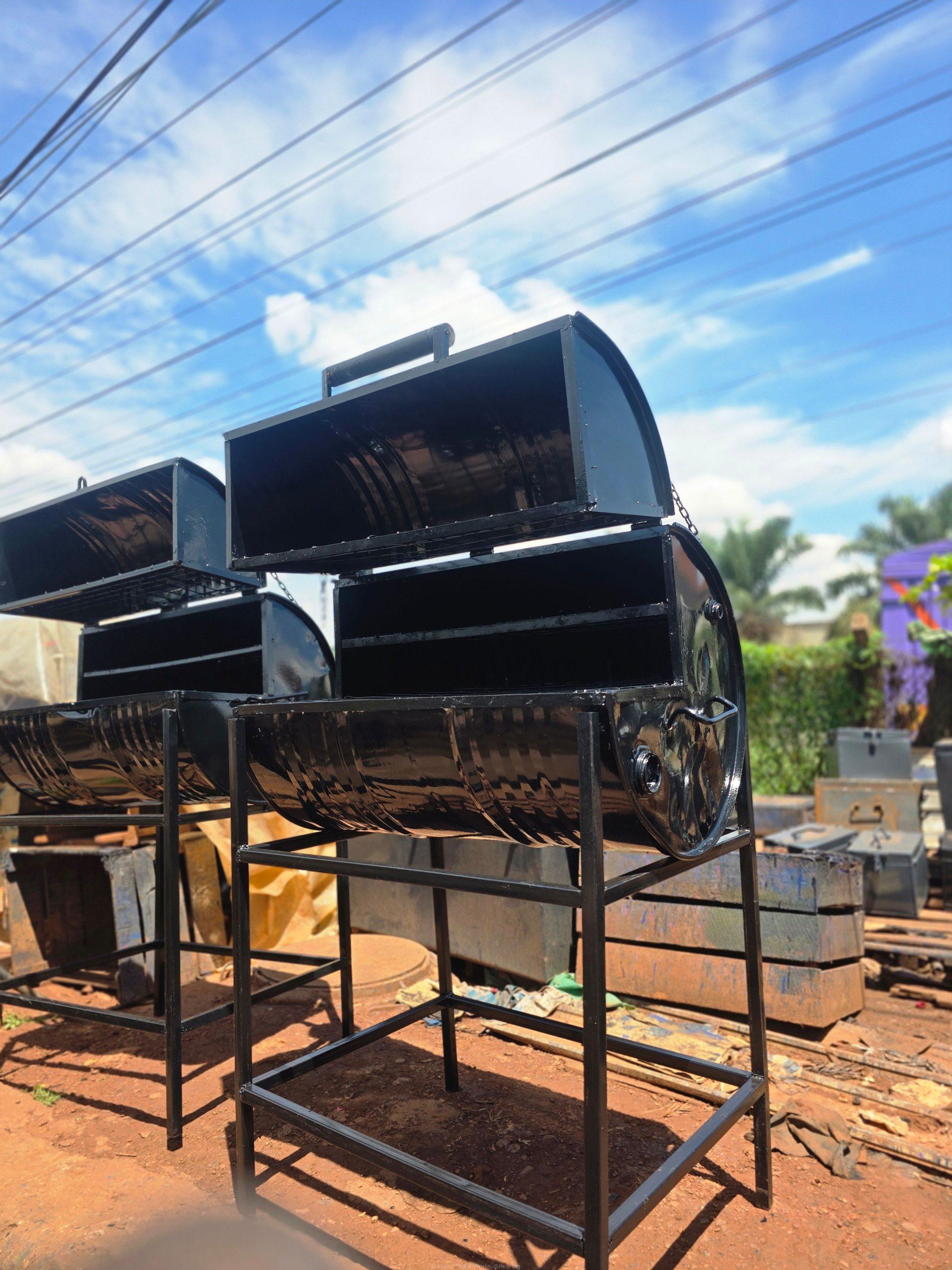 BBQ GRILLS