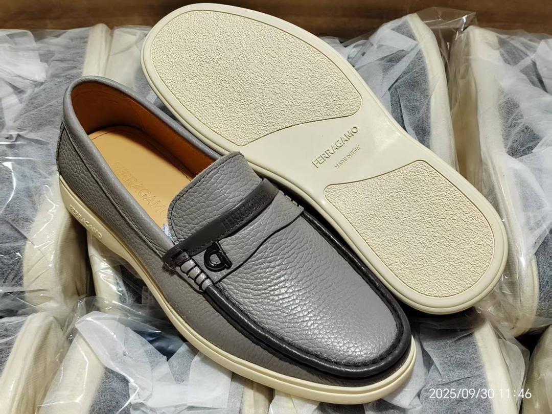 Ferragamo Classic premium authentic Men’s moccasins