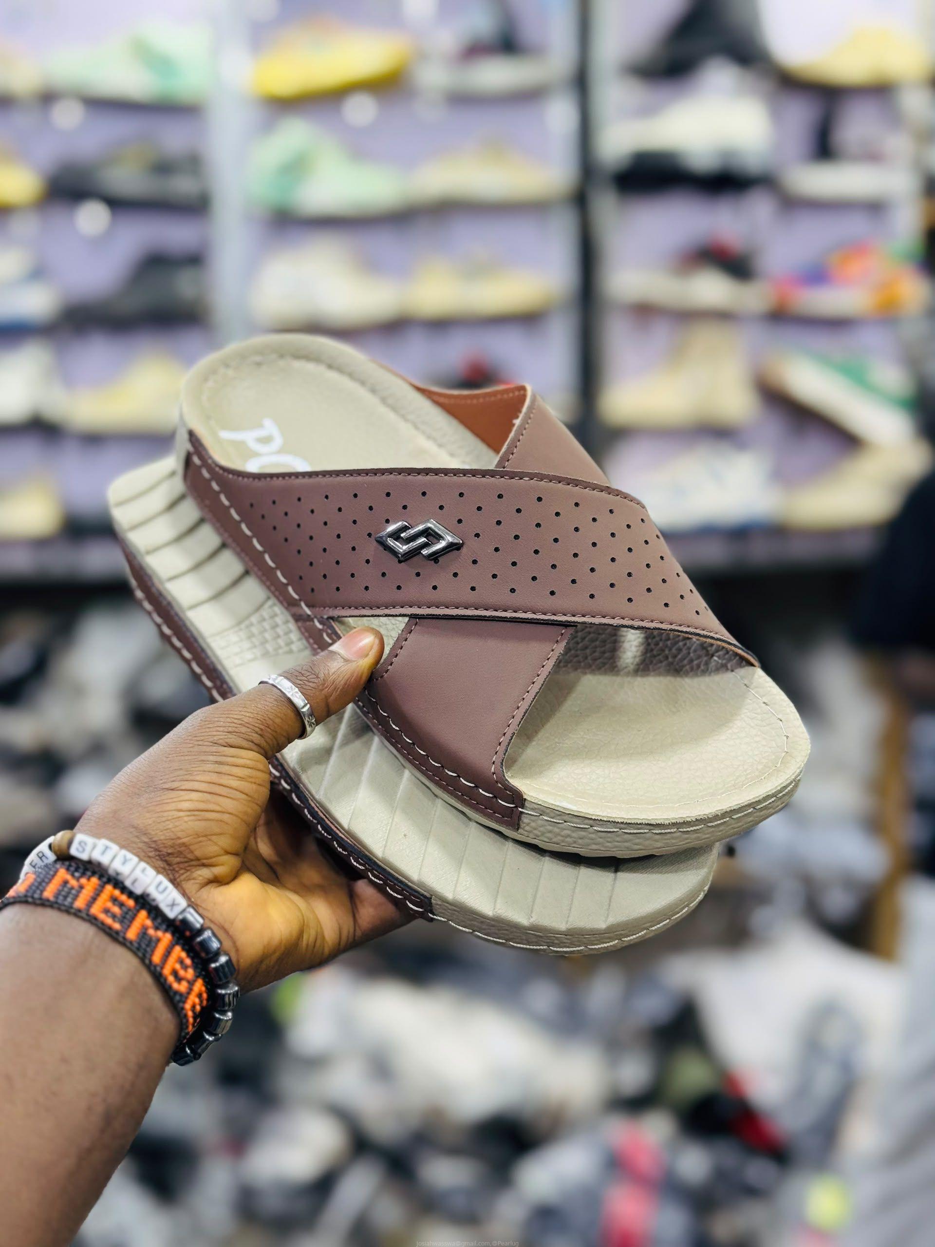 Shoe