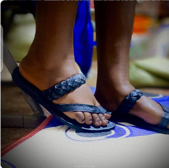 WOMAN CRAFTS